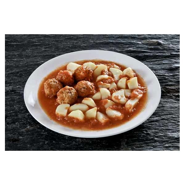 Meatballs in tomato and potato sauce