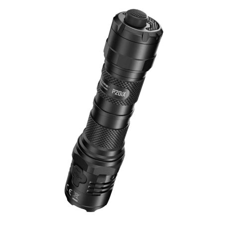 Lampe torche Nitecore P20iX